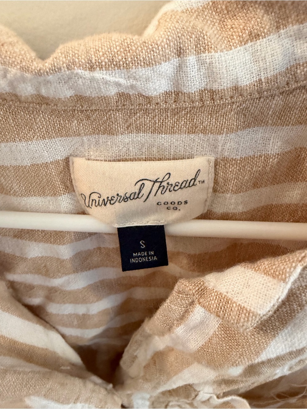 Universal Threads Button-Front Shirt - Picture 3 of 3